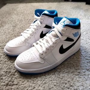 Jordan1 mid Laser blue